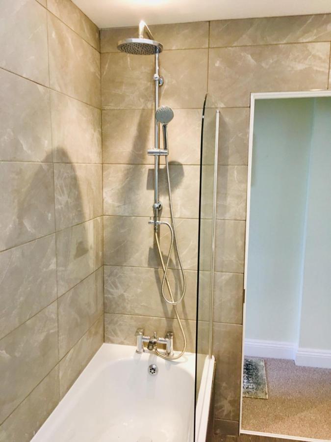 Grade 2 Listed Apartment In Heart Of هاستَنغ المظهر الخارجي الصورة